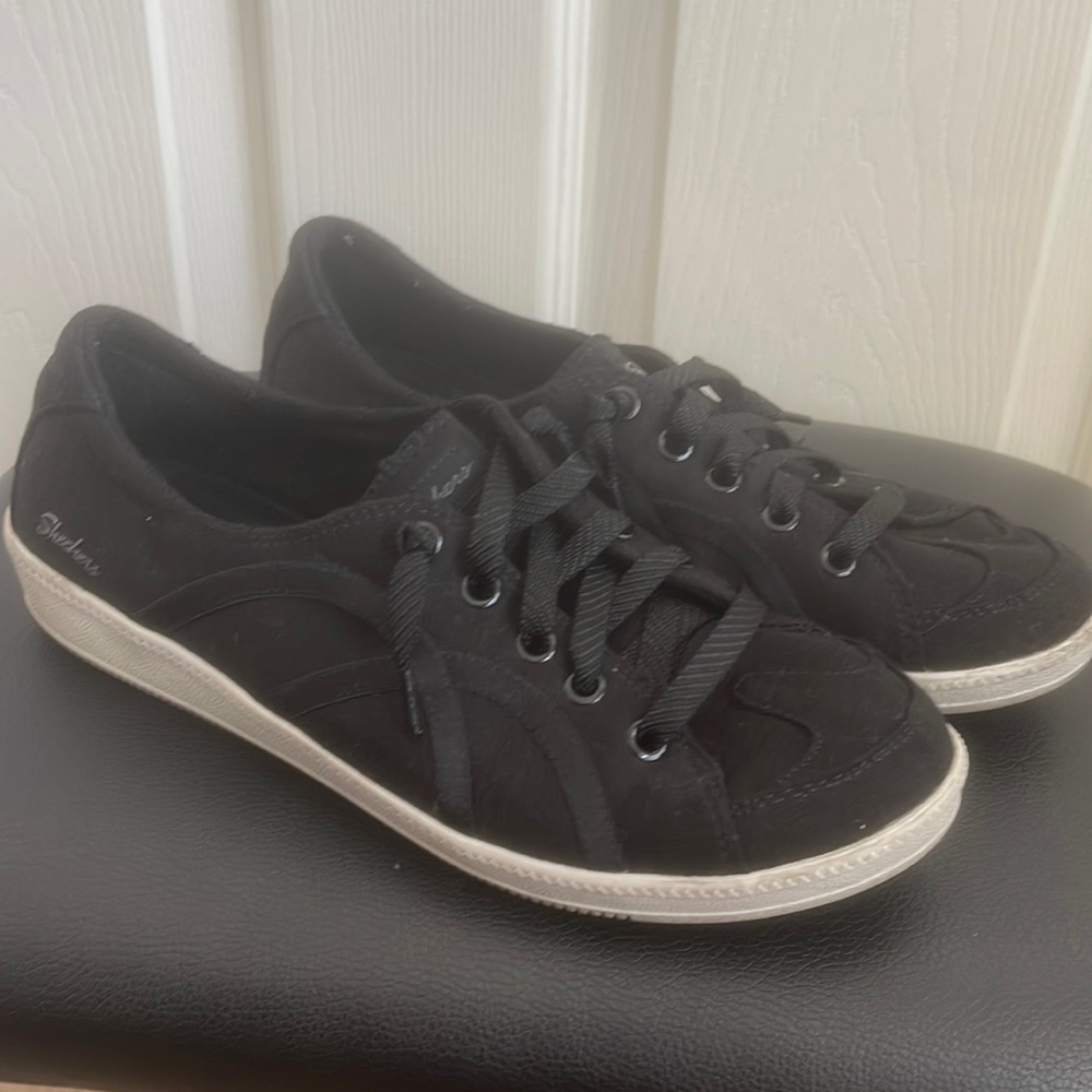 Skechers shoe